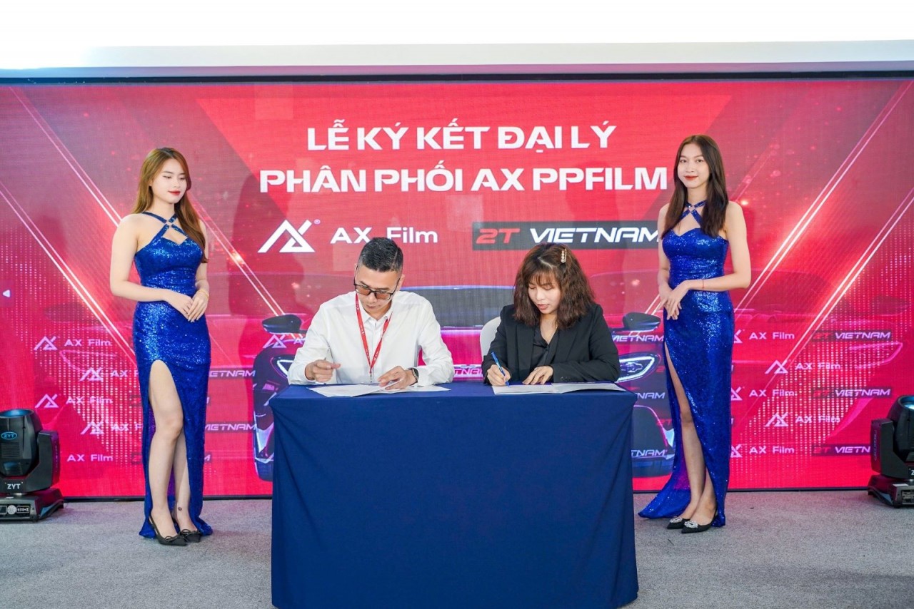 2T Việt Nam tiên phong trở thành nhà phân phối sản phẩm phim bảo vệ sơn xe PPF của AX Film tại miền trung 2T Việt Nam tiên phong trở thành nhà phân phối sản phẩm phim bảo vệ sơn xe PPF của AX Film tại miền trung
