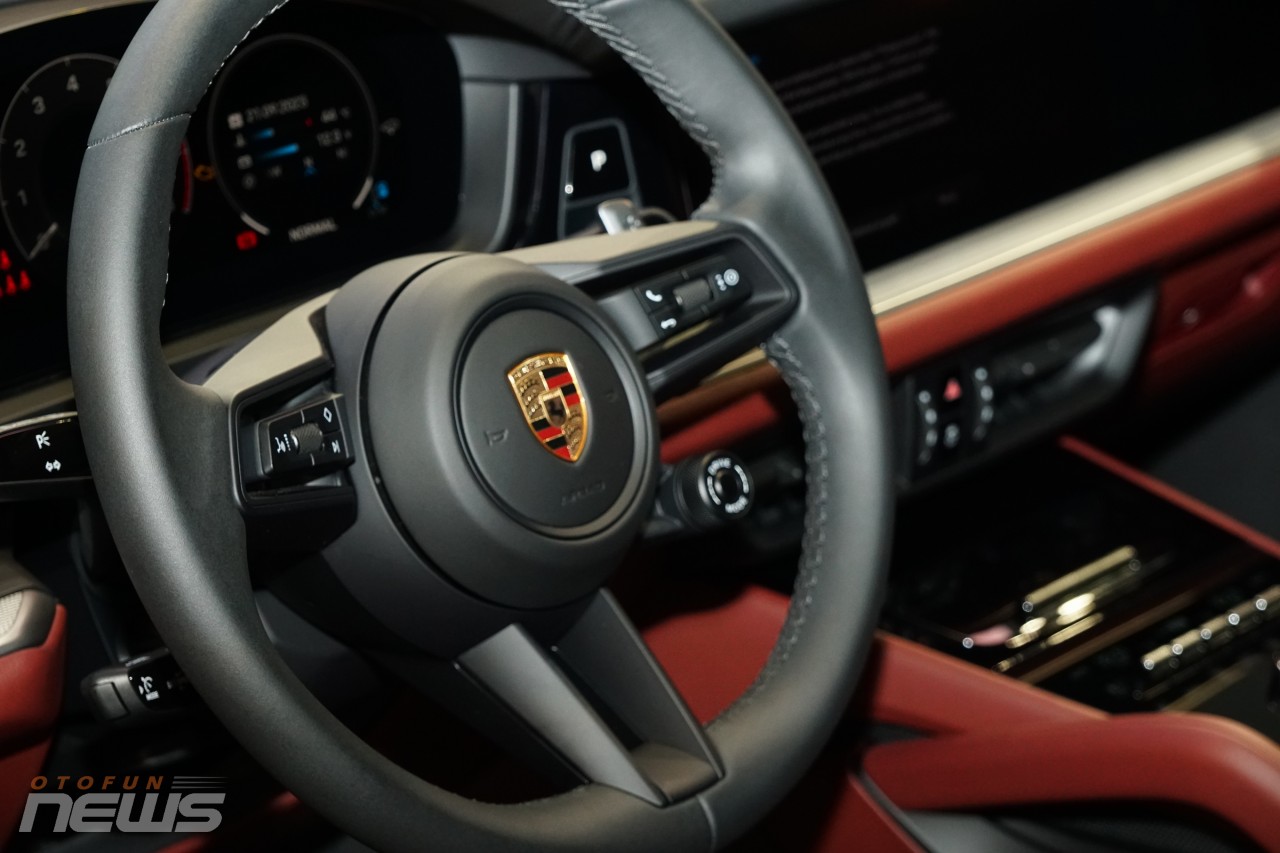 Cận cảnh Porsche Cayenne S Coupe 2024 tại Việt Nam