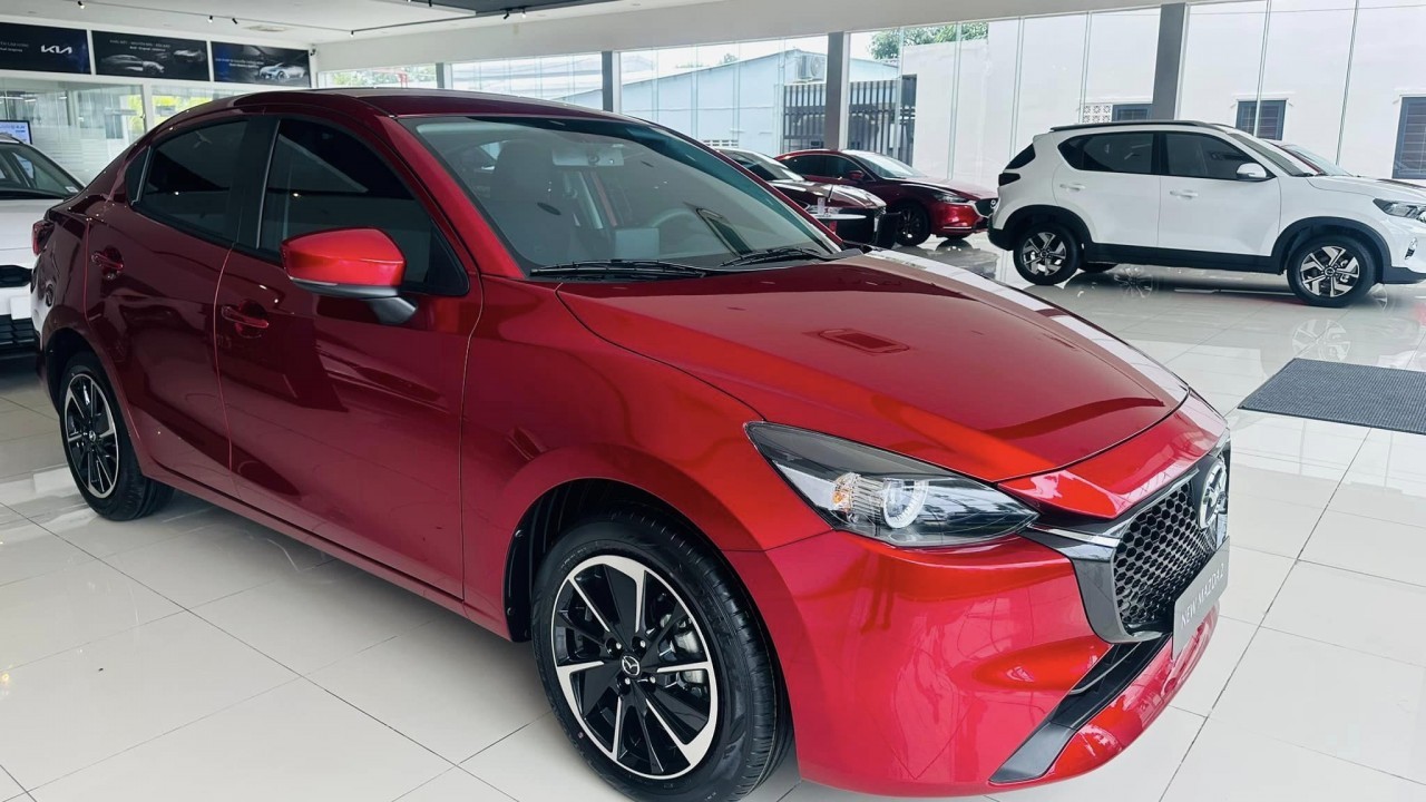Thaco tăng giá Mazda 2 phiên bản Sport