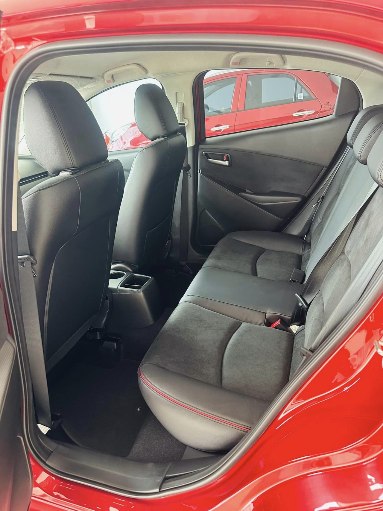 Cận cảnh Mazda 2 bản nâng cấp có mặt tại đại lý Cận cảnh Mazda 2 bản nâng cấp có mặt tại đại lý