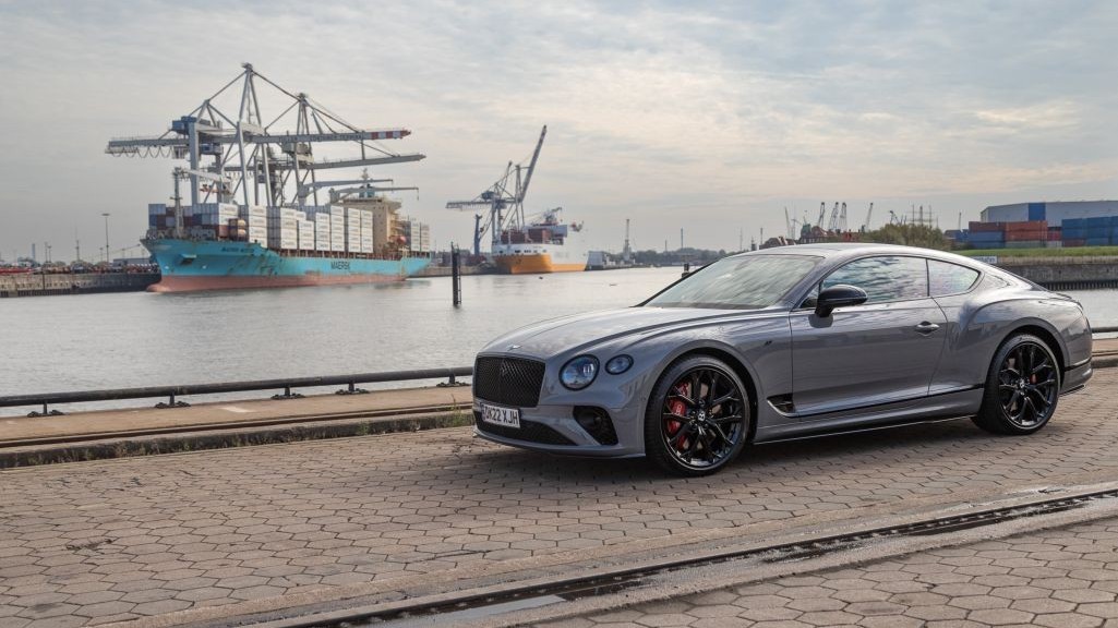 Bentley Continental GT S V8 MY23 chính hãng đầu tiên về đến Việt Nam