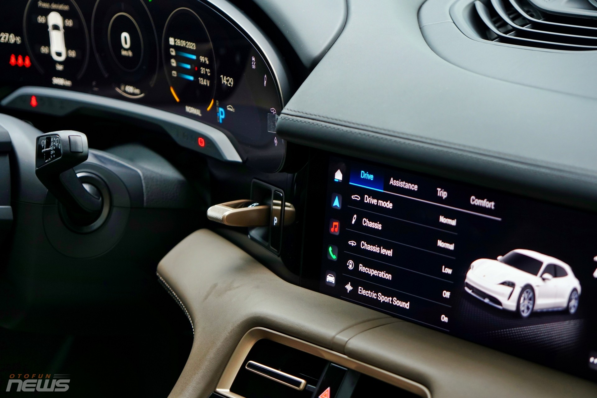 Porsche Taycan Cross Turismo: Xe điện thể thao dành cho người giàu