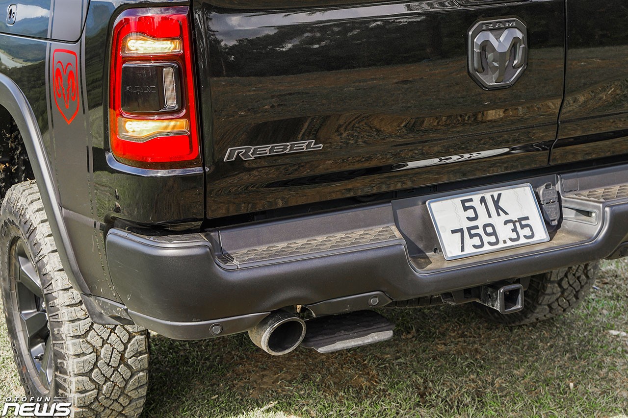 Đánh giá Ram 1500 Rebel: Vừa to, vừa lực Đánh giá Ram 1500 Rebel: Vừa to, vừa lực