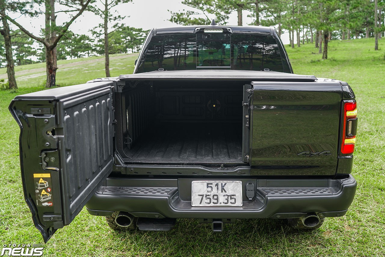 Đánh giá Ram 1500 Rebel: Vừa to, vừa lực Đánh giá Ram 1500 Rebel: Vừa to, vừa lực