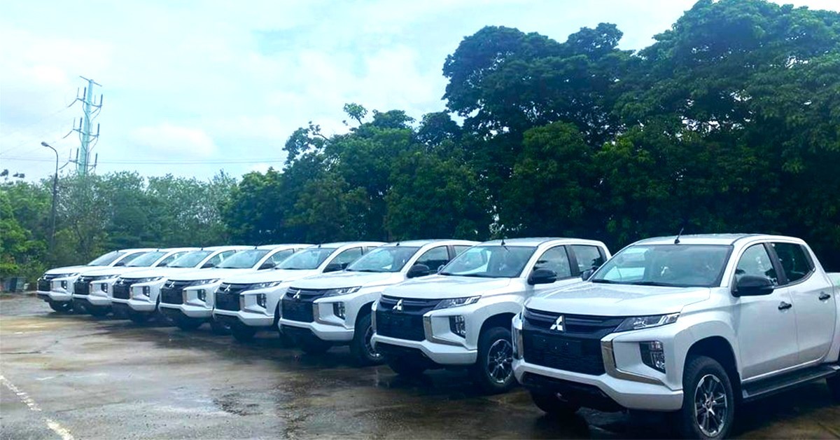 Cận cảnh Lô xe Mitsubishi Triton 2023 số sàn tại Việt Nam chỉ từ 550 triệu