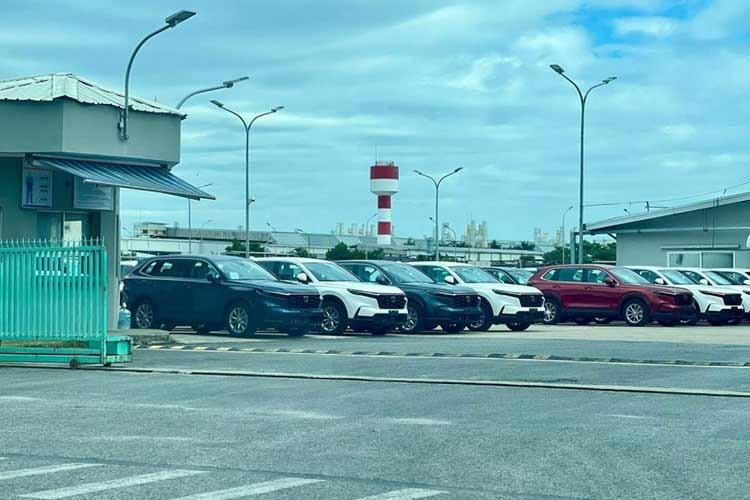 Honda CR-V 2024 lộ giá bán trước ngày ra mắt tại Việt Nam Honda CR-V 2024 lộ giá bán trước ngày ra mắt tại Việt Nam