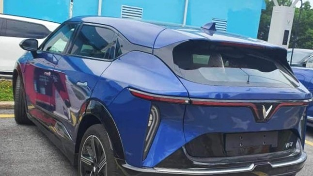 Lộ diện ảnh thực tế VinFast VF 7 sắp được bán tại Việt Nam