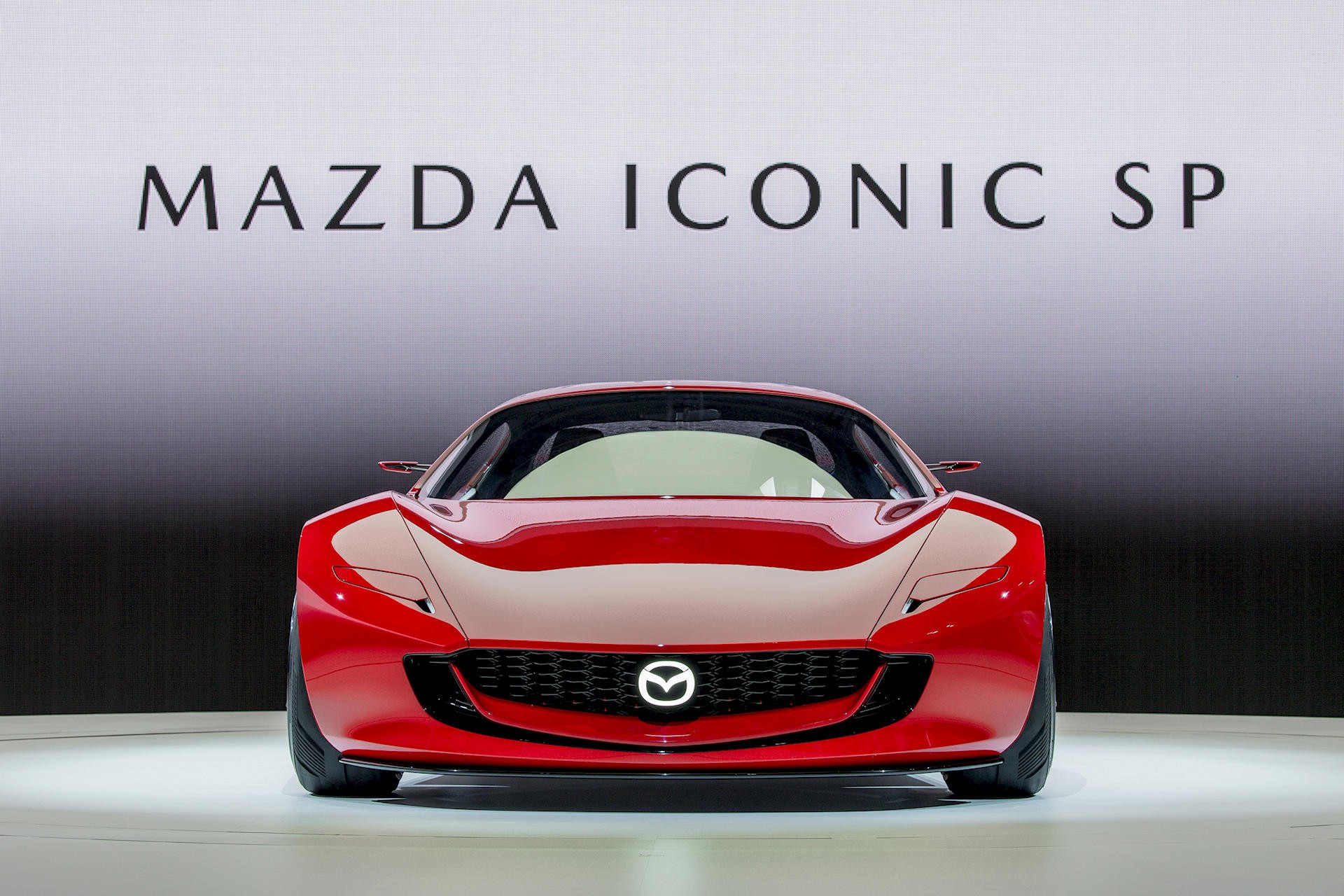 Mazda hồi sinh động cơ xoay với mẫu Iconic SP hybrid