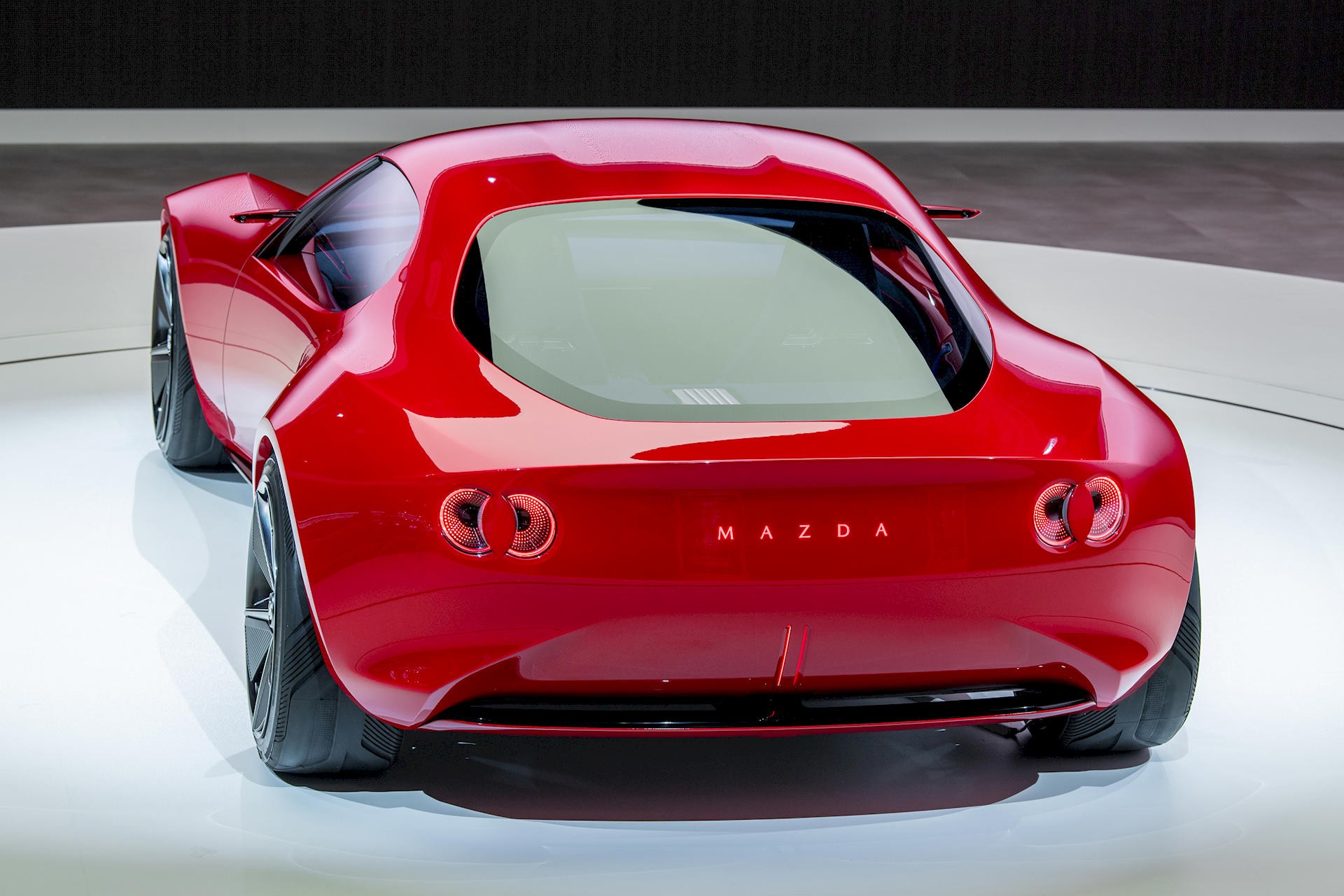 Mazda hồi sinh động cơ xoay với mẫu Iconic SP hybrid