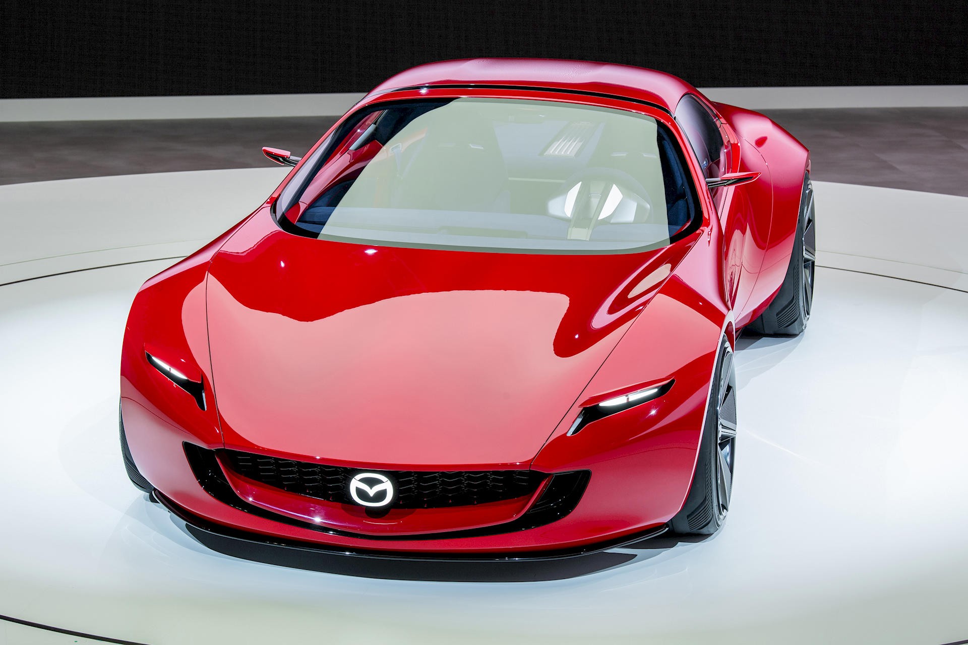 Mazda hồi sinh động cơ xoay với mẫu Iconic SP hybrid