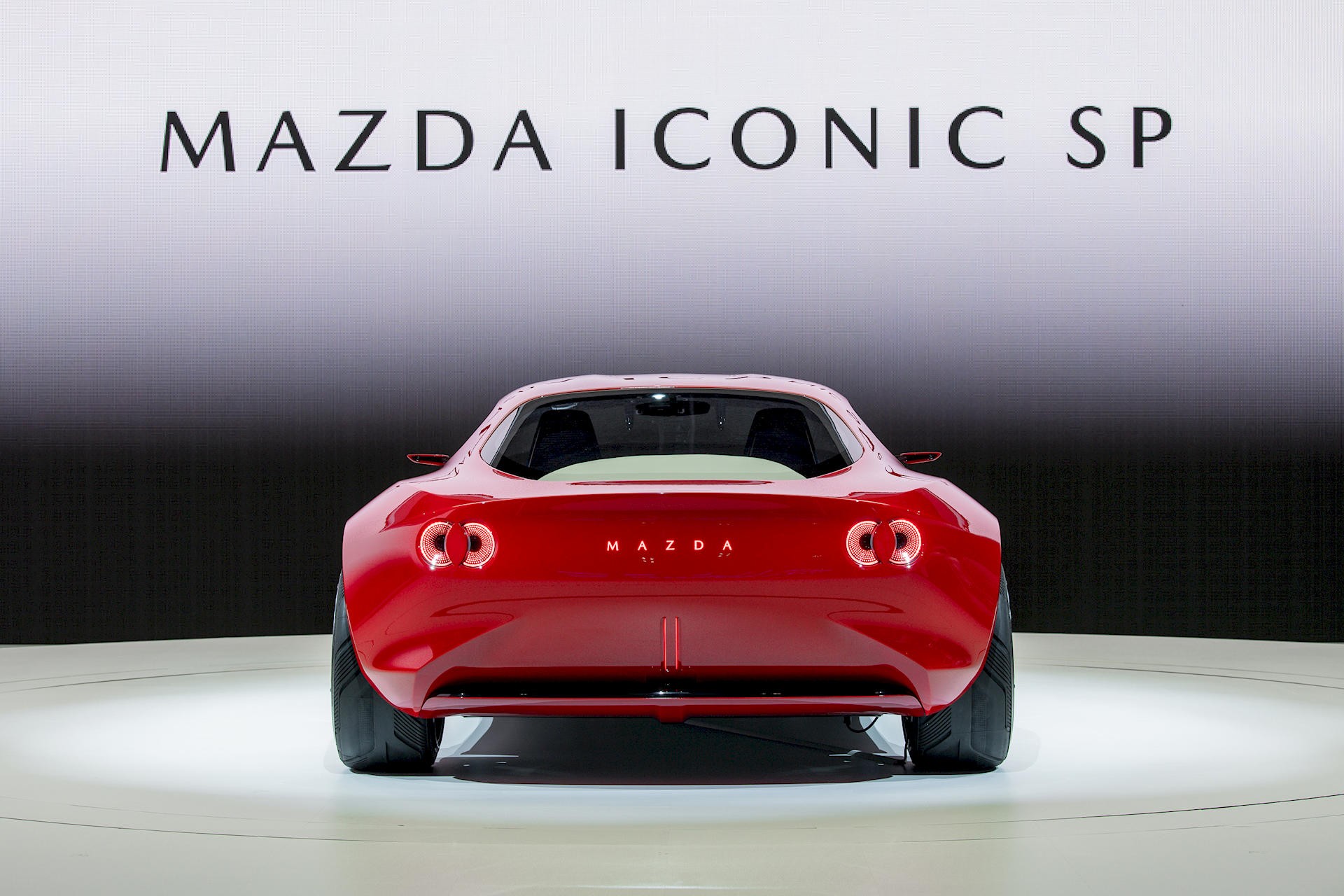 Mazda hồi sinh động cơ xoay với mẫu Iconic SP hybrid