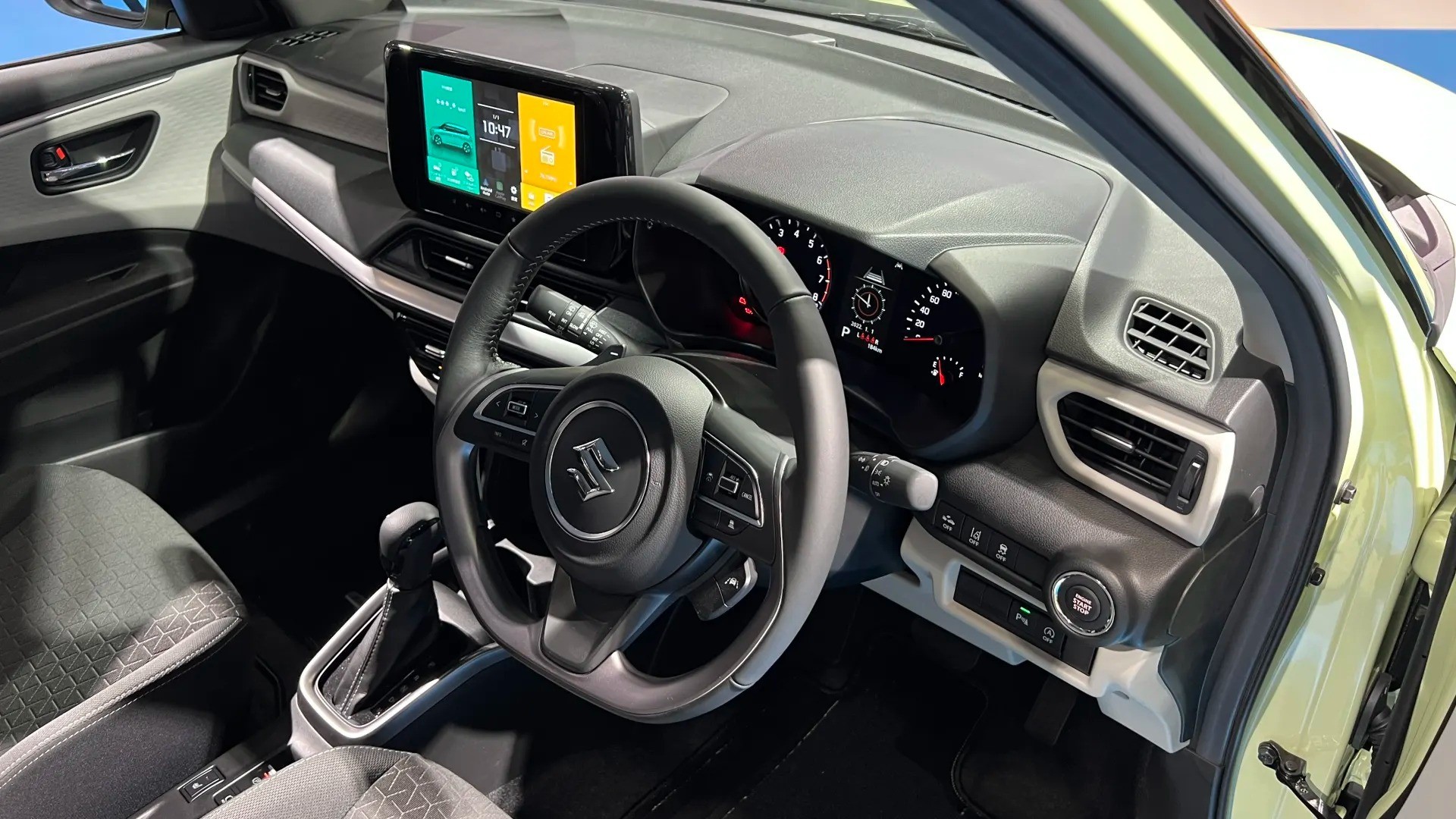 Suzuki Swift 2025 nhập khẩu từ Nhật Bản sắp ra mắt tại Việt Nam Suzuki Swift 2025 nhập khẩu từ Nhật Bản sắp ra mắt tại Việt Nam