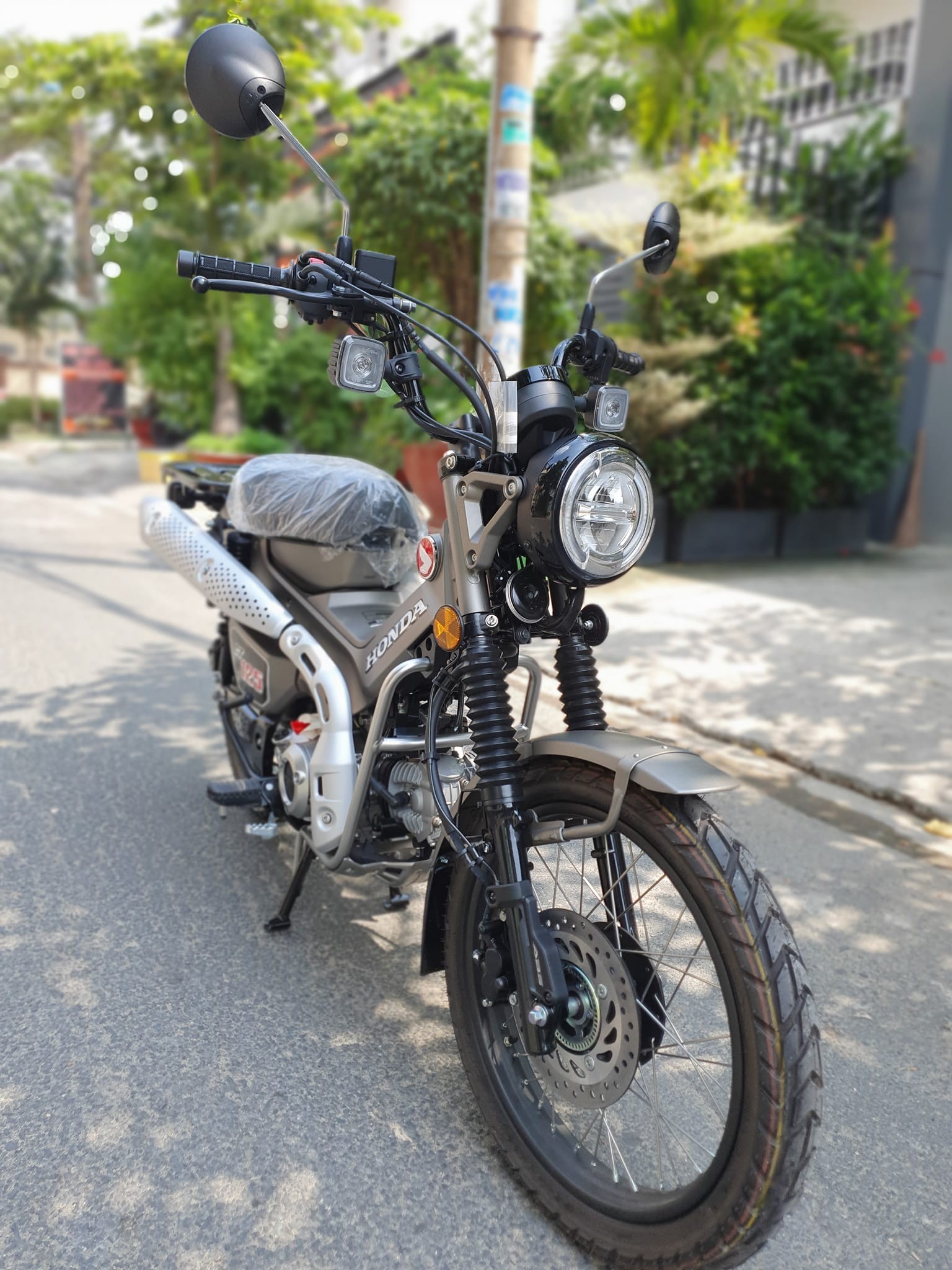 Honda CT125 về Việt Nam với giá gần 200 triệu đồng Honda CT125 về Việt Nam với giá gần 200 triệu đồng
