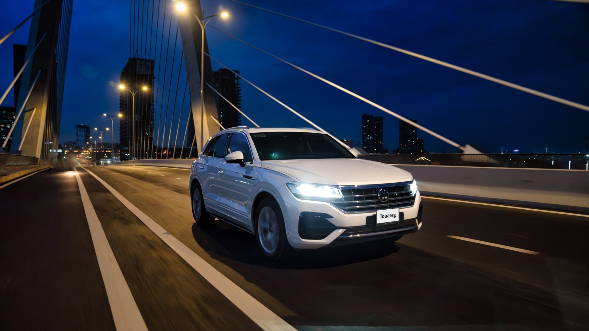 Volkswagen giảm giá hàng loạt xe, cao nhất lên tới 400 triệu đồng