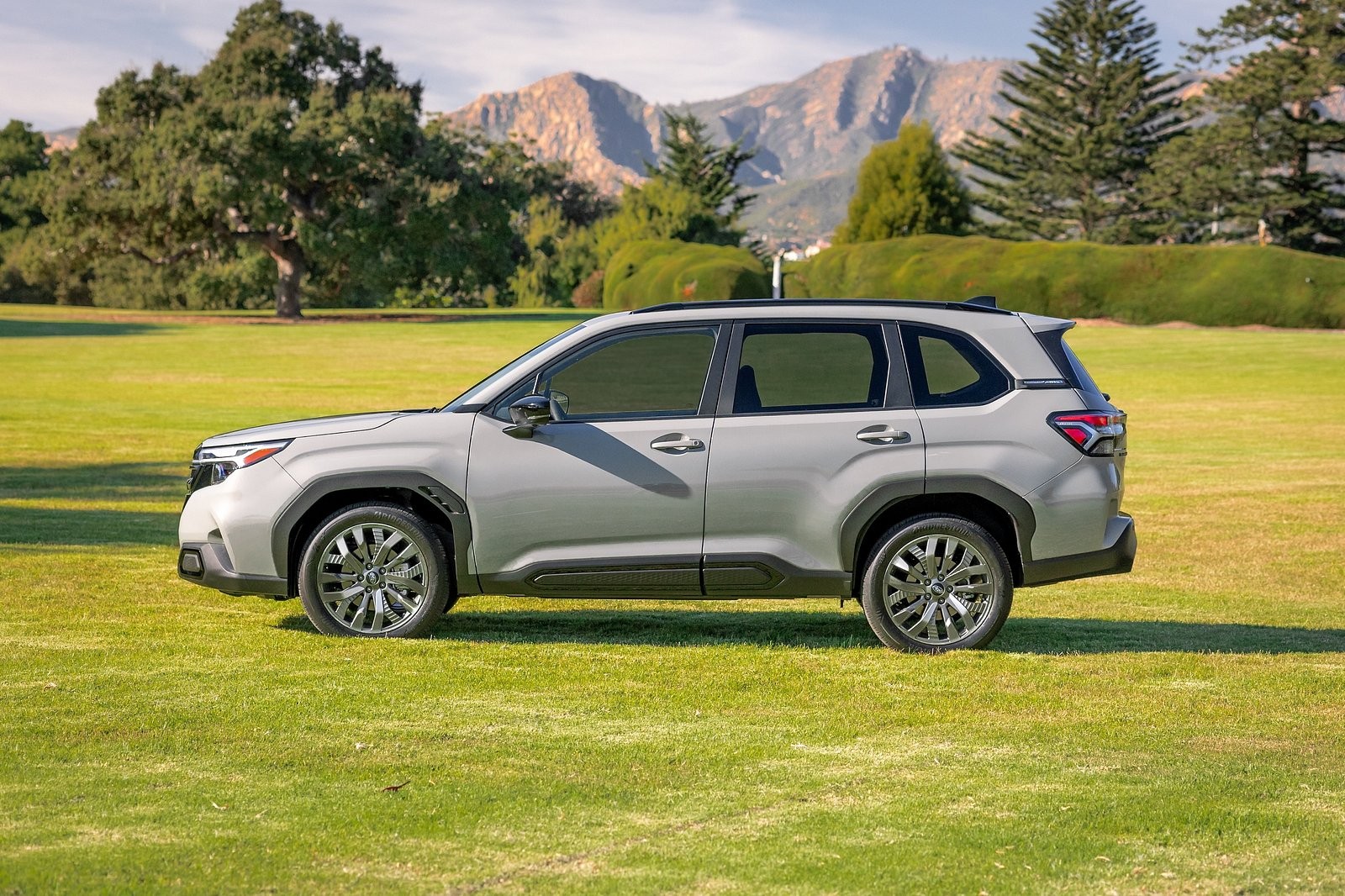 Subaru Forester 2024 'lột xác' với kiểu dáng hoàn toàn mới