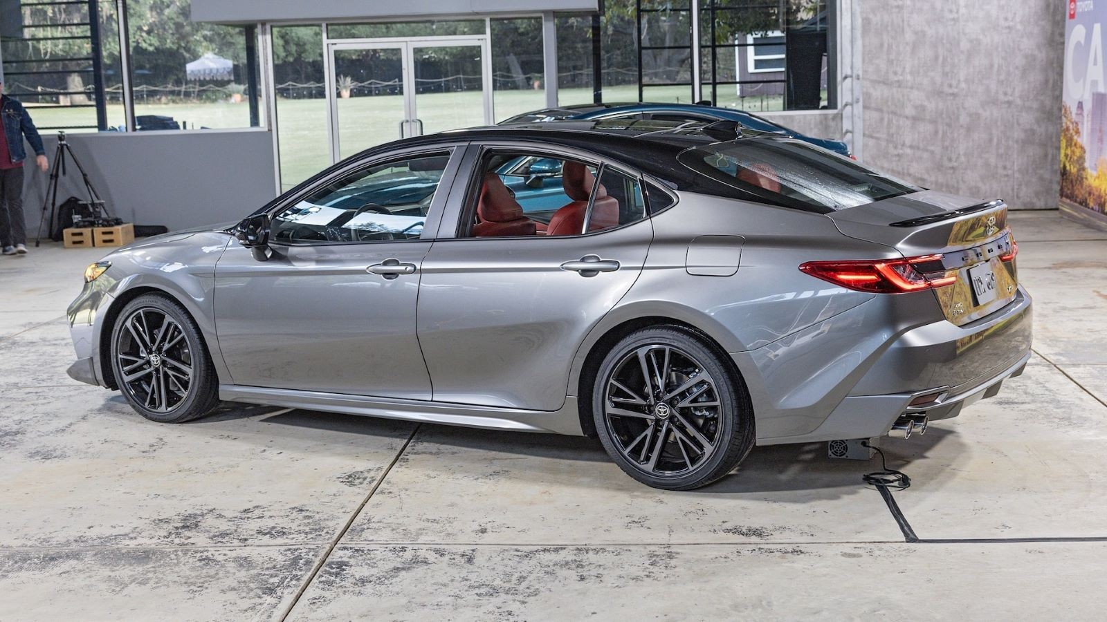 Toyota Camry 2025 ra mắt, chỉ có phiên bản hybrid Toyota Camry 2025 ra mắt, chỉ có phiên bản hybrid