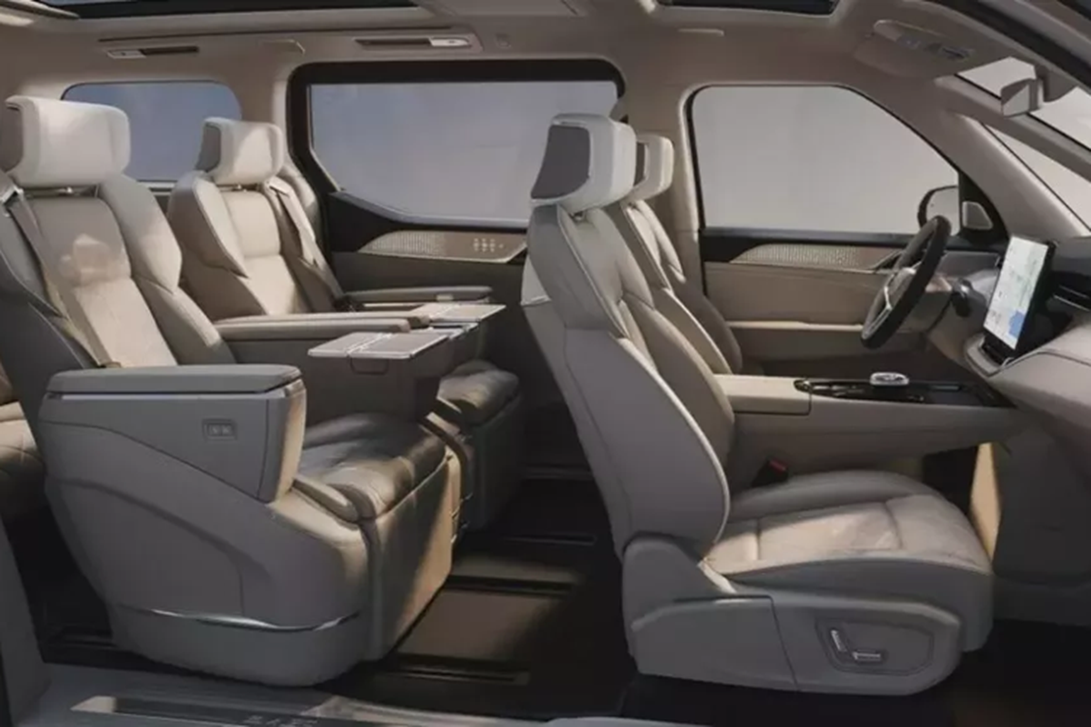 Cận cảnh Volvo EM90 - Mẫu MPV điện đầu tiên của hãng xe Thụy Điển