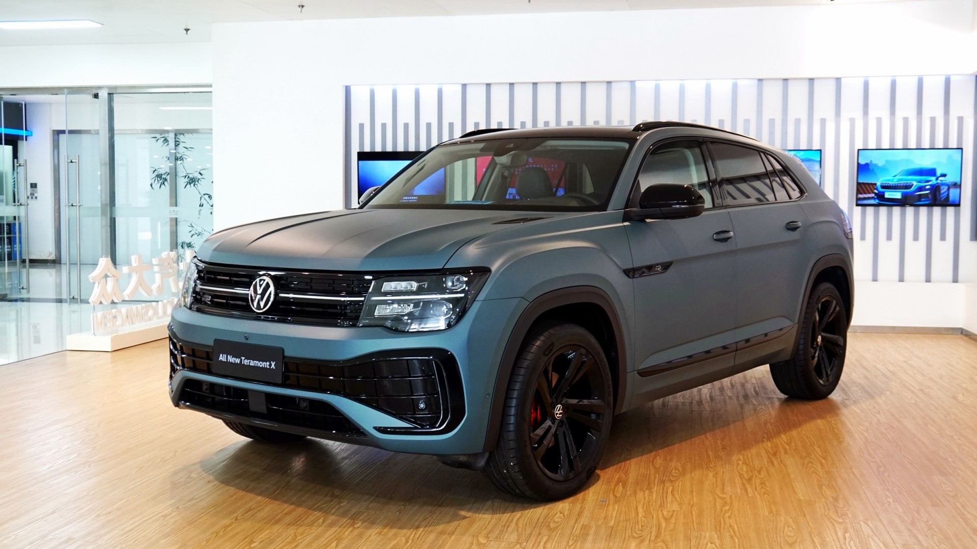 Volkswagen phân phối thêm ba mẫu xe mới tại Việt Nam, có cả xe điện
