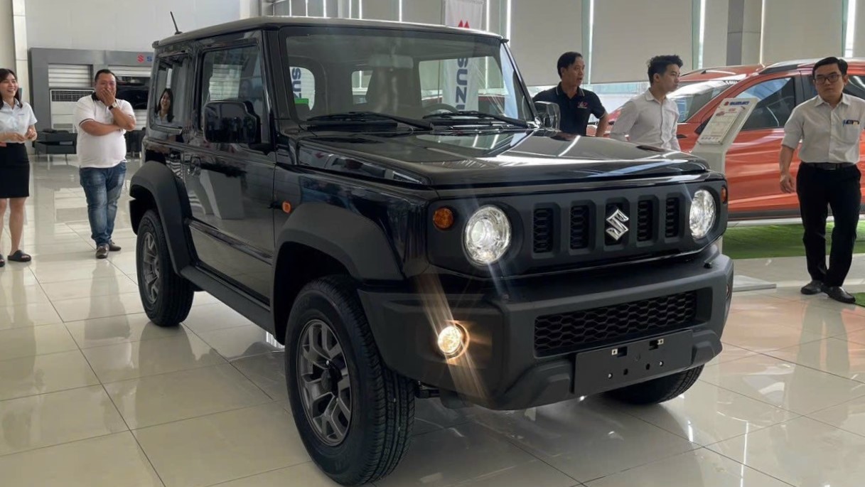 Lô xe Suzuki Jimny 2024 có mặt tại đại lý, chờ ngày ra mắt Lô xe Suzuki Jimny 2024 có mặt tại đại lý, chờ ngày ra mắt