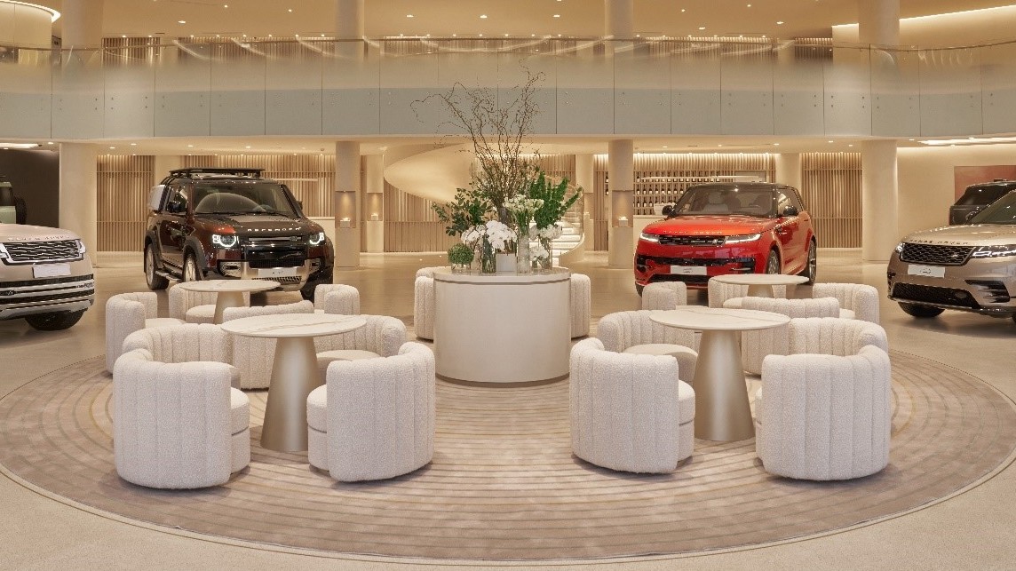 Việt Nam xuất hiện Trung tâm trưng bày mới dành cho xe Land Rover đầu tiên thế giới
