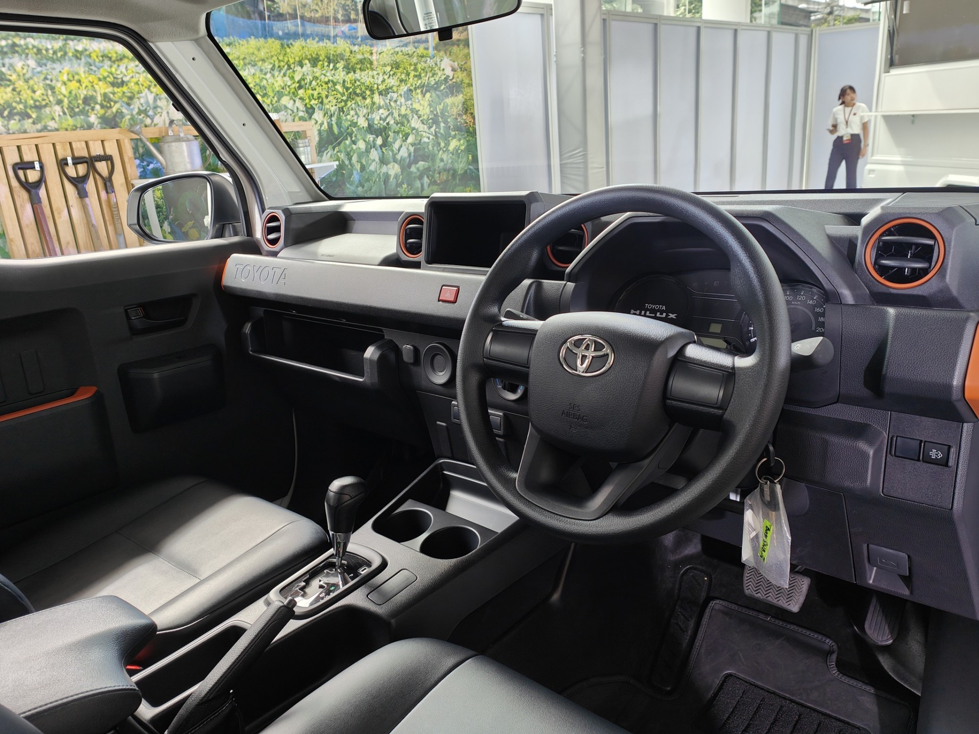 Toyota Hilux Champ 2024 ra mắt, xe bán tải có độ tùy biến cao Toyota Hilux Champ 2024 ra mắt, xe bán tải có độ tùy biến cao