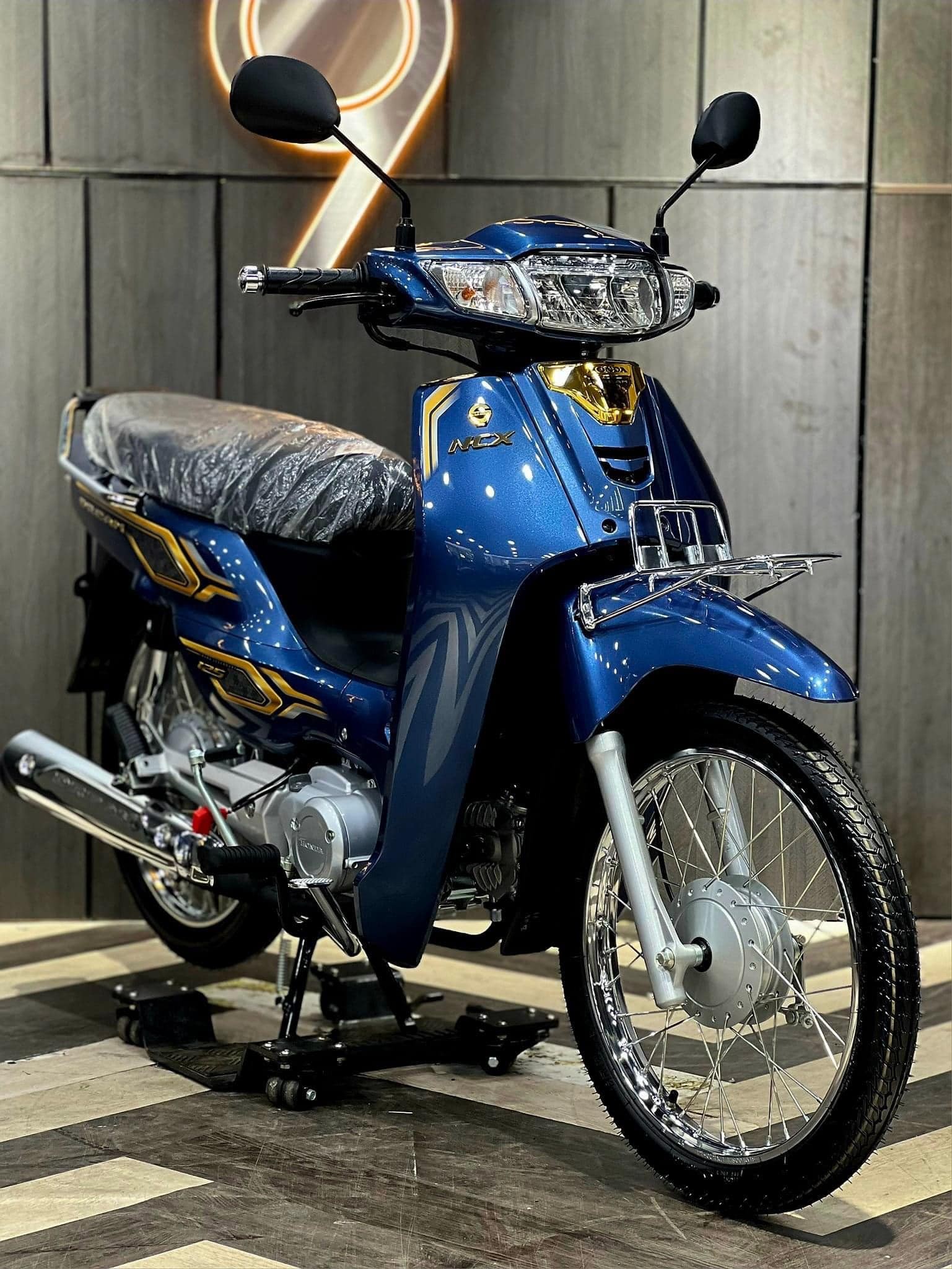 Honda Dream 2024 có giá tới hơn 140 triệu tại Việt Nam Honda Dream 2024 có giá tới hơn 140 triệu tại Việt Nam