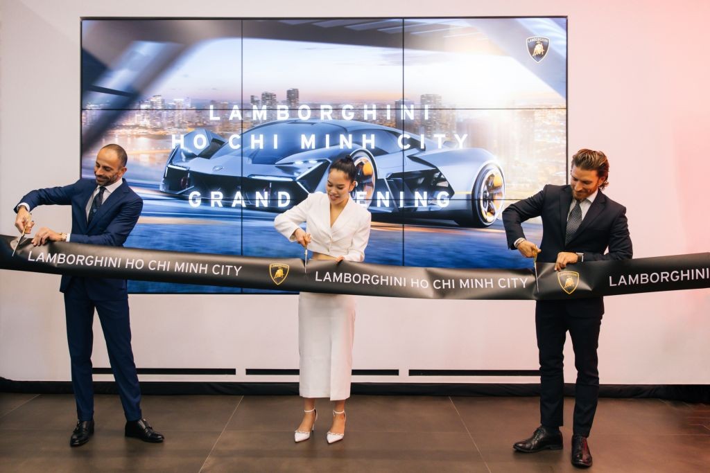 Lamborghini chính thức khai trương showroom tại TP HCM Lamborghini chính thức khai trương showroom tại TP HCM