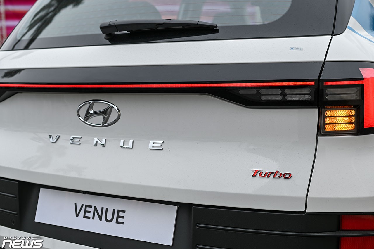 Cận cảnh CUV cỡ A Hyundai Venue vừa ra mắt thị trường Việt Nam Cận cảnh CUV cỡ A Hyundai Venue vừa ra mắt thị trường Việt Nam