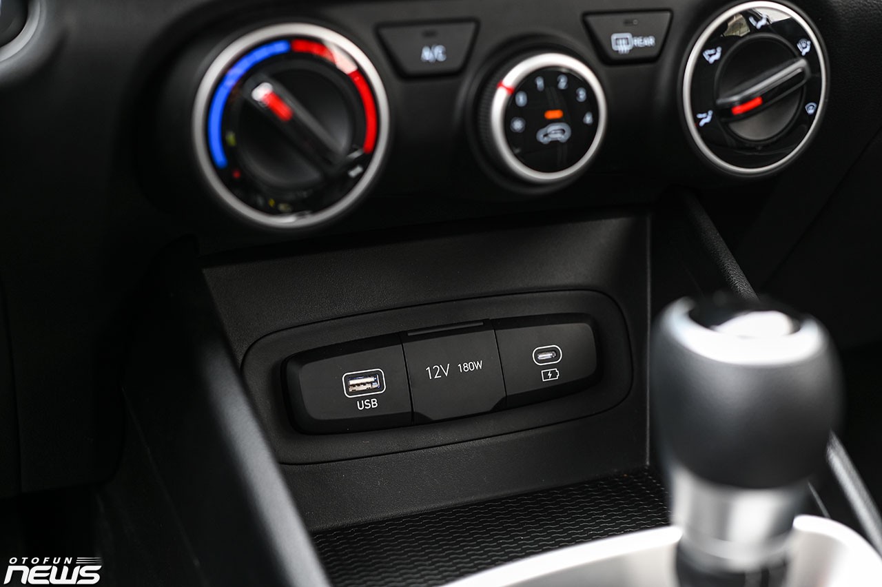 Cận cảnh CUV cỡ A Hyundai Venue vừa ra mắt thị trường Việt Nam Cận cảnh CUV cỡ A Hyundai Venue vừa ra mắt thị trường Việt Nam