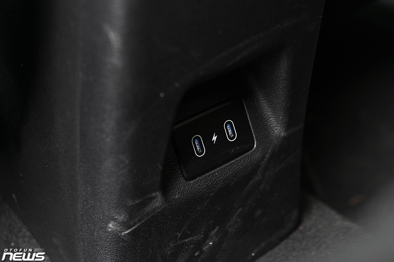 Cận cảnh CUV cỡ A Hyundai Venue vừa ra mắt thị trường Việt Nam Cận cảnh CUV cỡ A Hyundai Venue vừa ra mắt thị trường Việt Nam