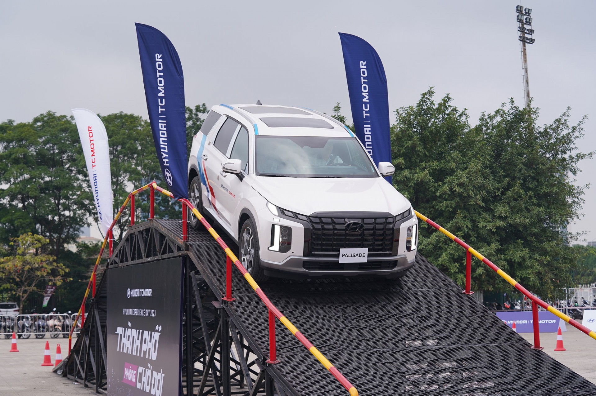 Cận cảnh Hyundai Venue vừa ra mắt với giá chỉ 539 triệu đồng Cận cảnh Hyundai Venue vừa ra mắt với giá chỉ 539 triệu đồng