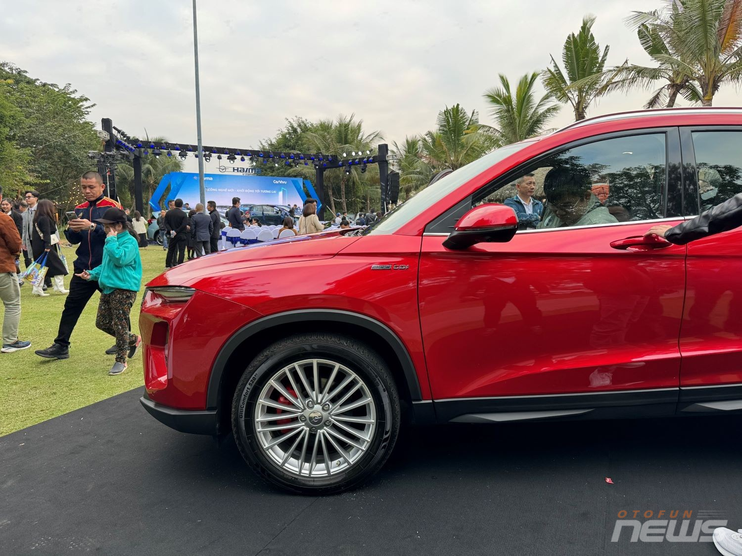 Cận cảnh Haima 8S ngoài đời thực, đối thủ trực tiếp của Mazda CX-5 và Honda CR-V Cận cảnh Haima 8S ngoài đời thực, đối thủ trực tiếp của Mazda CX-5 và Honda CR-V