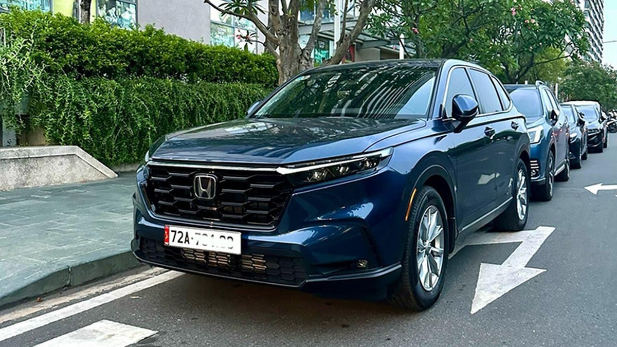 Honda CR-V 2024 chỉ chạy 48 km đã được rao bán trên sàn xe cũ