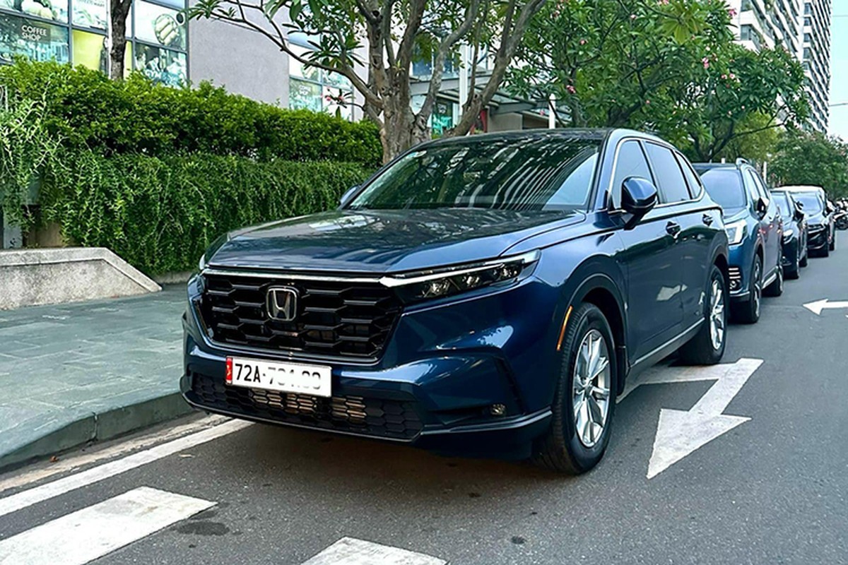 Honda CR-V 2024 chỉ chạy 48 km đã được rao bán trên sàn xe cũ