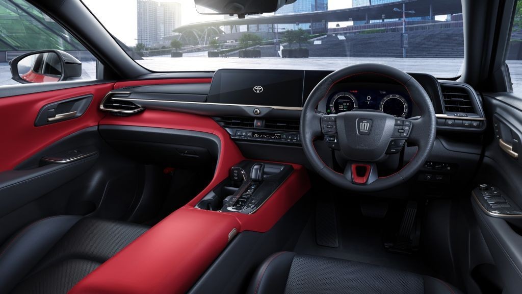 Toyota Crown Sport PHEV 2024 ra mắt, Toyota Crown Sport PHEV 2024 ra mắt,