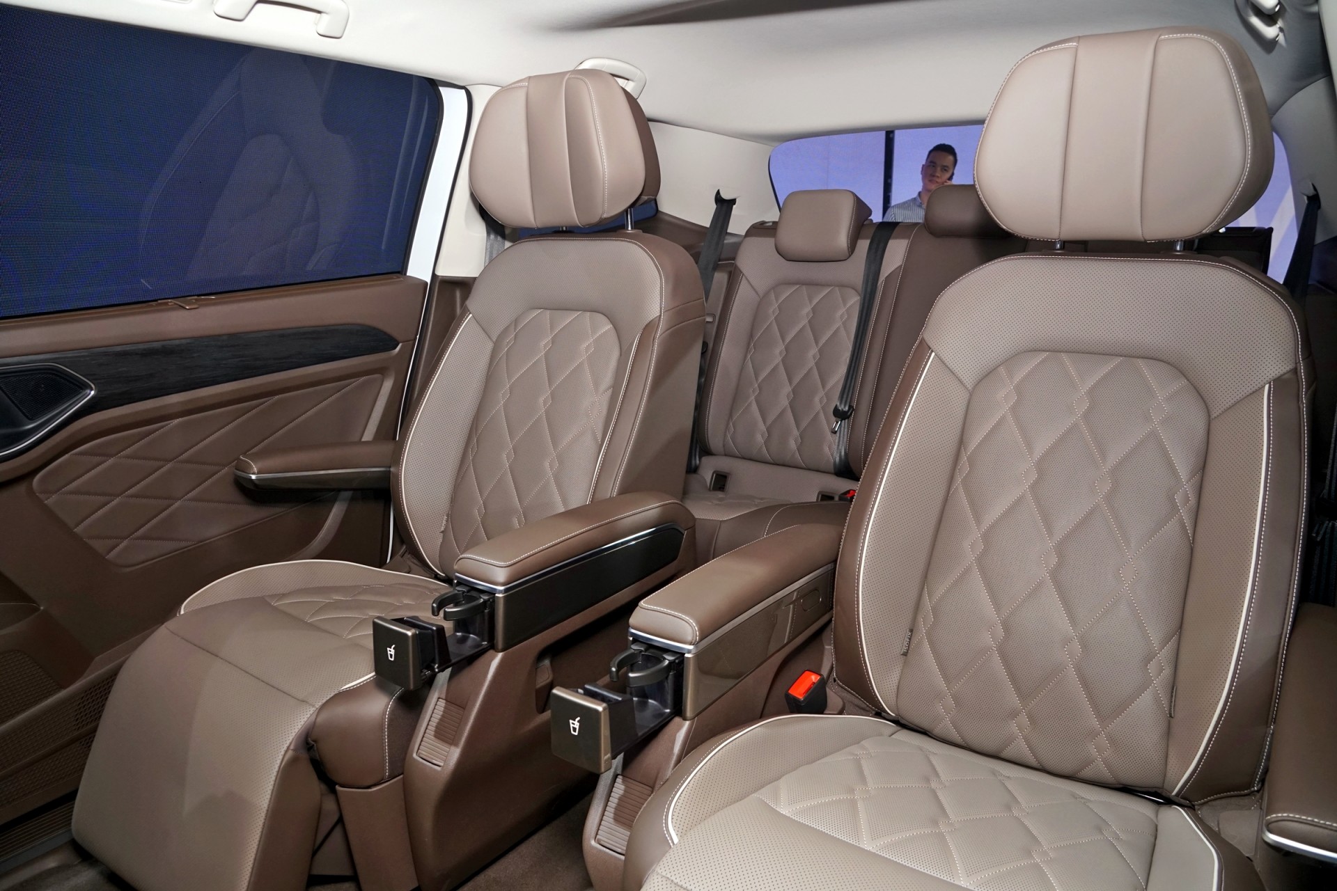 Volkswagen Viloran ra mắt, lựa chọn mới trong phân khúc MPV cỡ lớn Volkswagen Viloran ra mắt, lựa chọn mới trong phân khúc MPV cỡ lớn