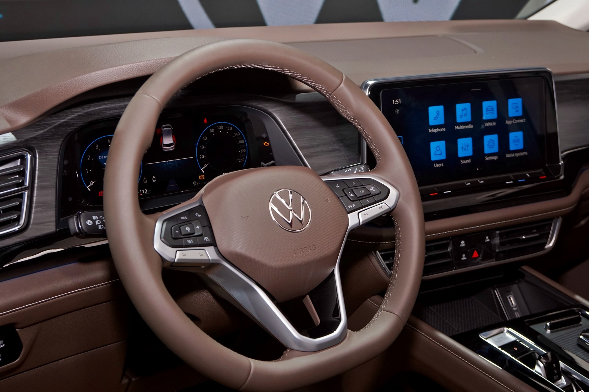 Volkswagen Viloran ra mắt, lựa chọn mới trong phân khúc MPV cỡ lớn Volkswagen Viloran ra mắt, lựa chọn mới trong phân khúc MPV cỡ lớn