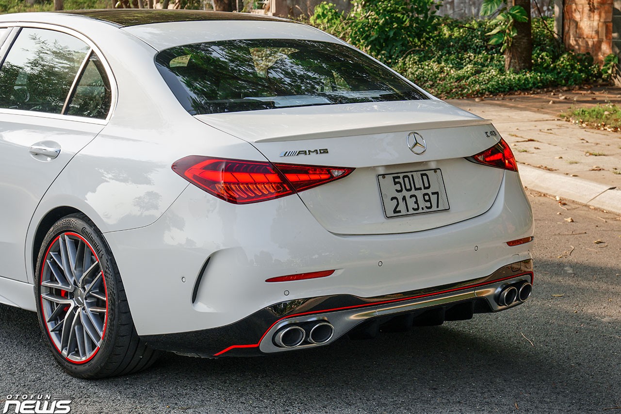 Mercedes-AMG C43: Cỗ máy F1 bên trong chiếc xe gia đình