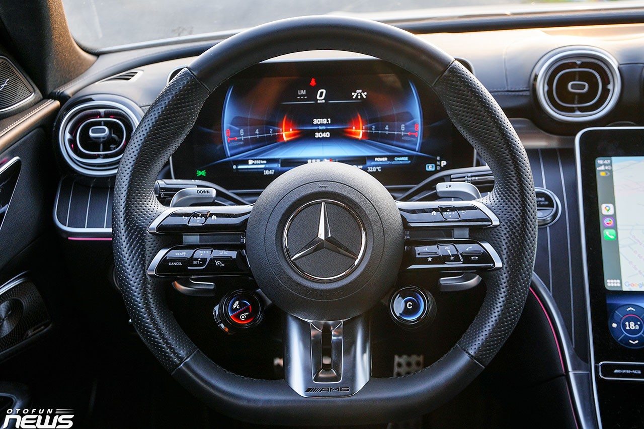 Mercedes-AMG C43: Cỗ máy F1 bên trong chiếc xe gia đình