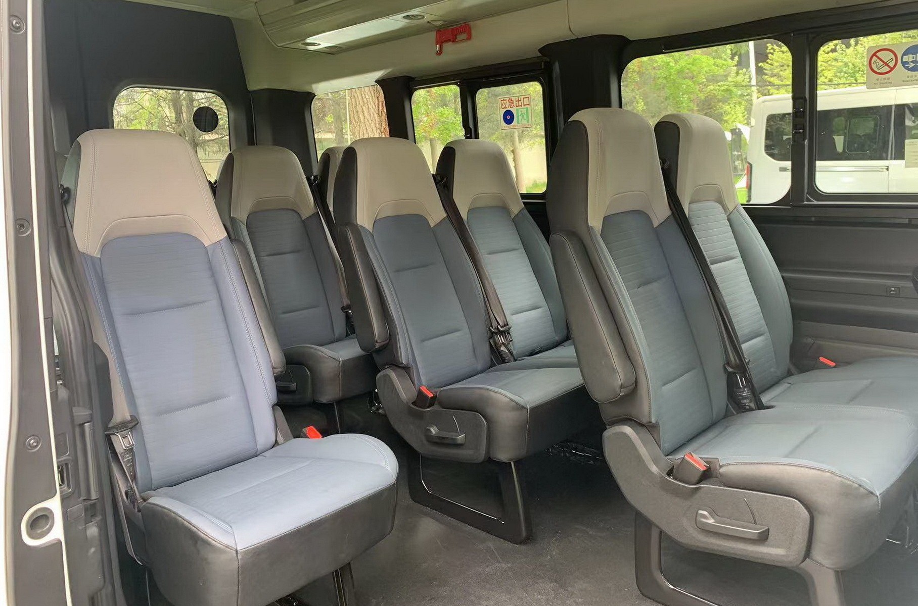Cận cảnh Ford Transit 2024 về sắp được bán tại Việt Nam Cận cảnh Ford Transit 2024 về sắp được bán tại Việt Nam