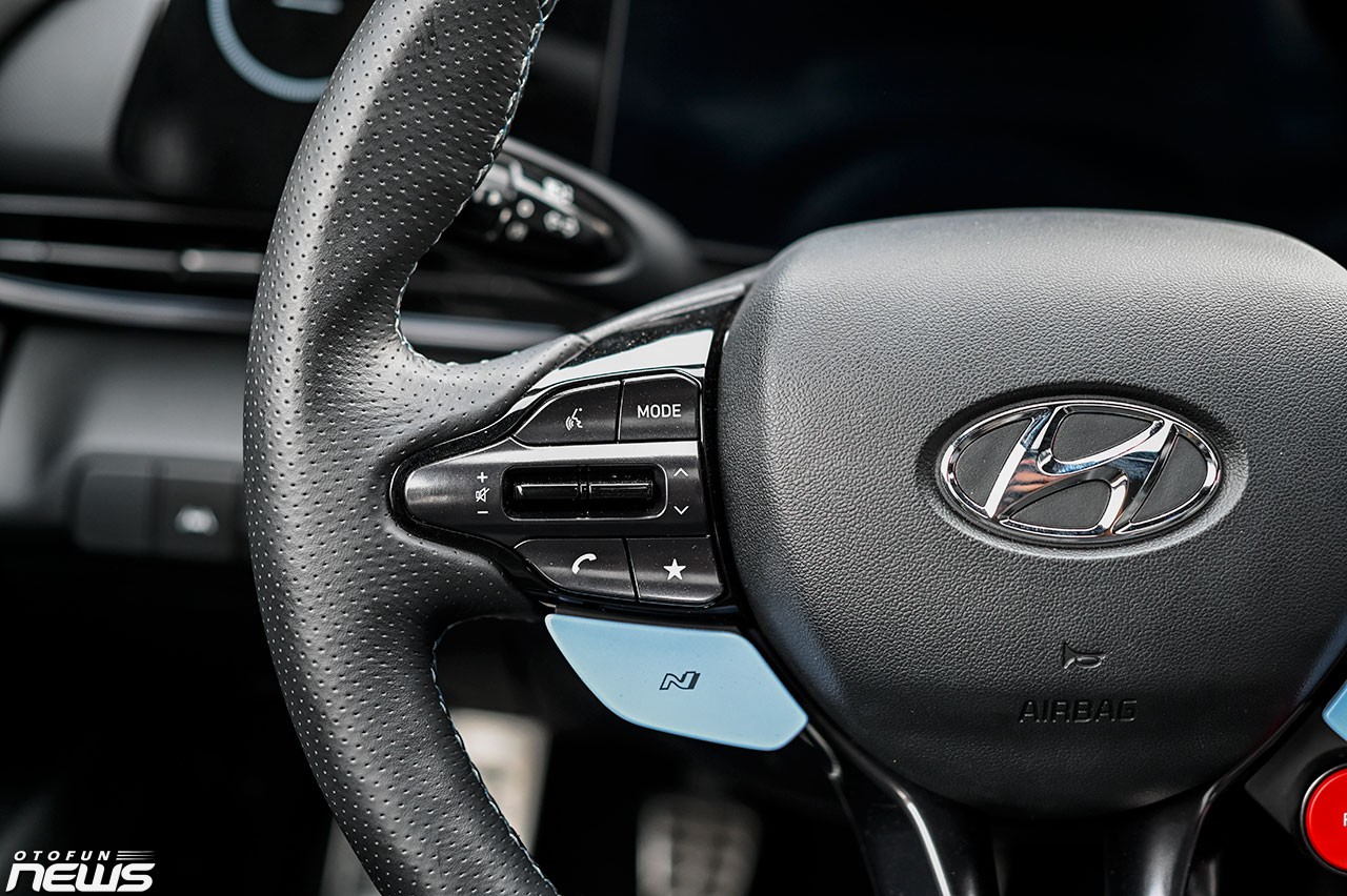 Chi tiết Hyundai Elantra N vừa được mang về Việt Nam Chi tiết Hyundai Elantra N vừa được mang về Việt Nam