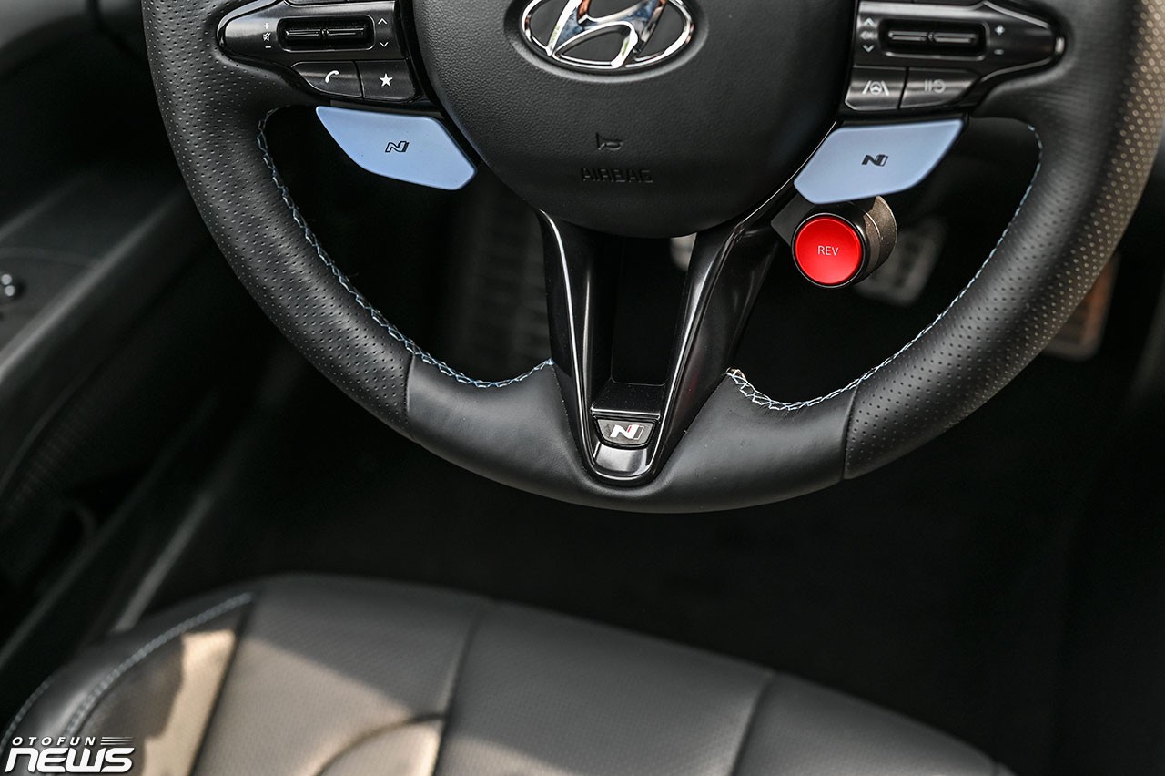Chi tiết Hyundai Elantra N vừa được mang về Việt Nam Chi tiết Hyundai Elantra N vừa được mang về Việt Nam