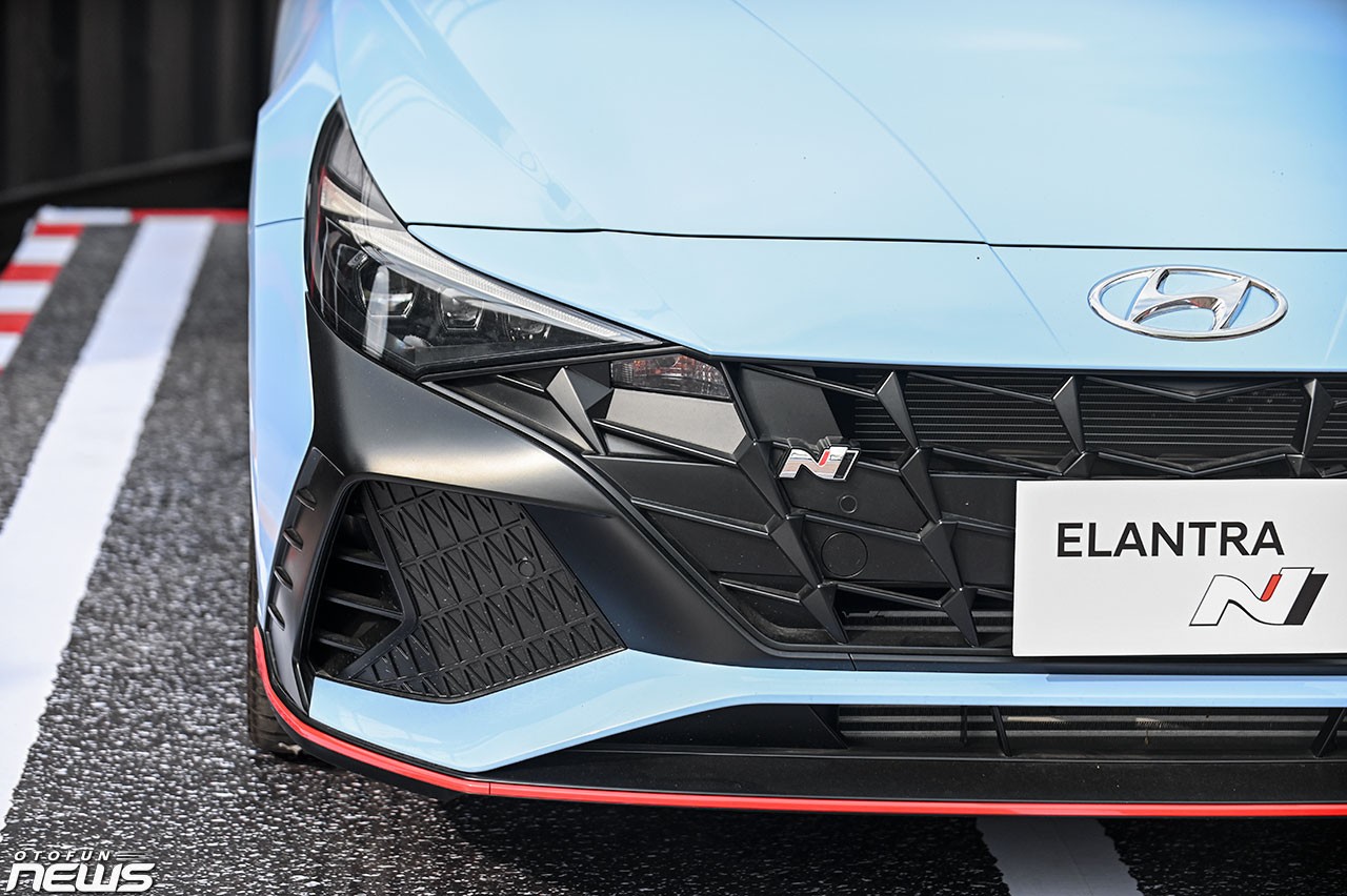Chi tiết Hyundai Elantra N vừa được mang về Việt Nam Chi tiết Hyundai Elantra N vừa được mang về Việt Nam