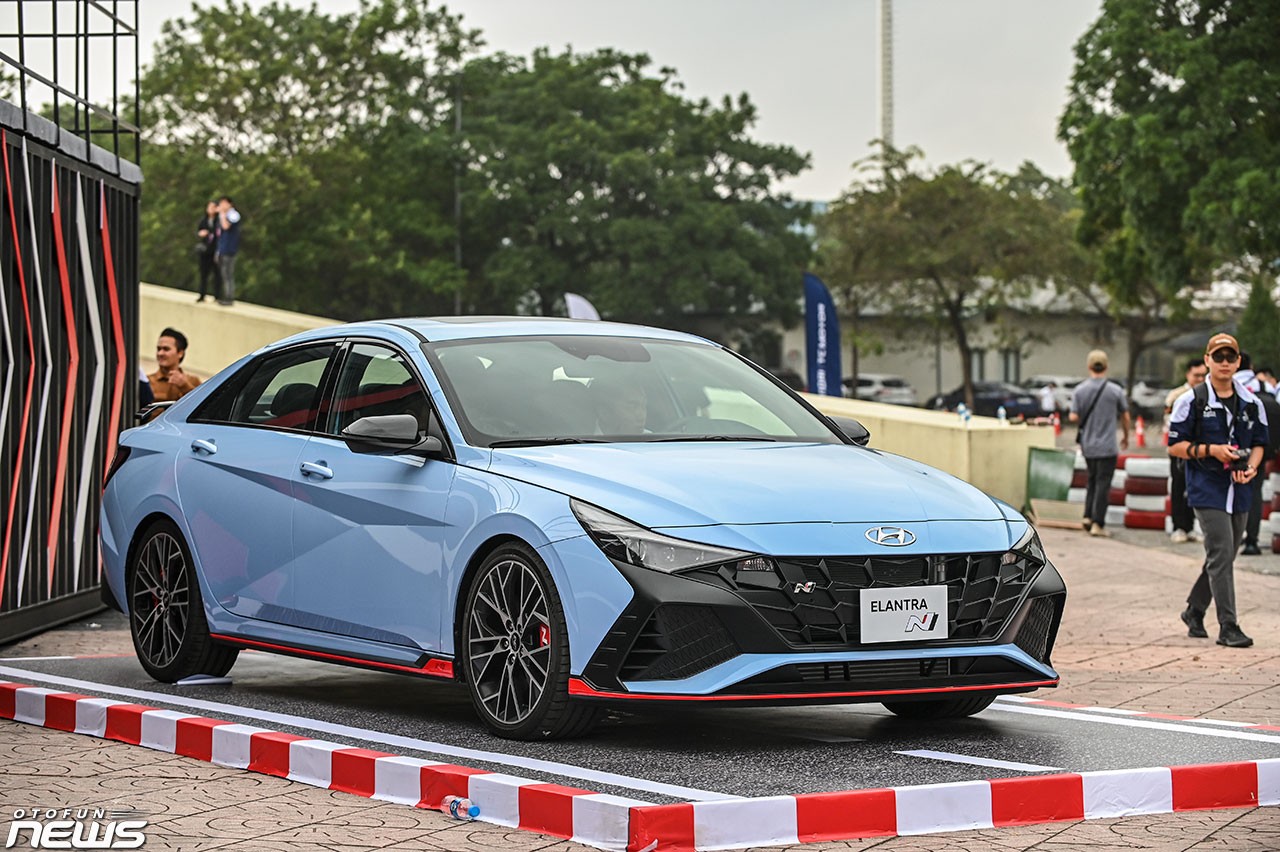 Chi tiết Hyundai Elantra N vừa được mang về Việt Nam Chi tiết Hyundai Elantra N vừa được mang về Việt Nam