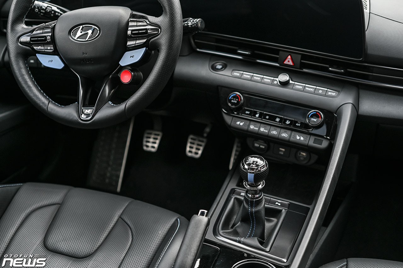 Chi tiết Hyundai Elantra N vừa được mang về Việt Nam Chi tiết Hyundai Elantra N vừa được mang về Việt Nam