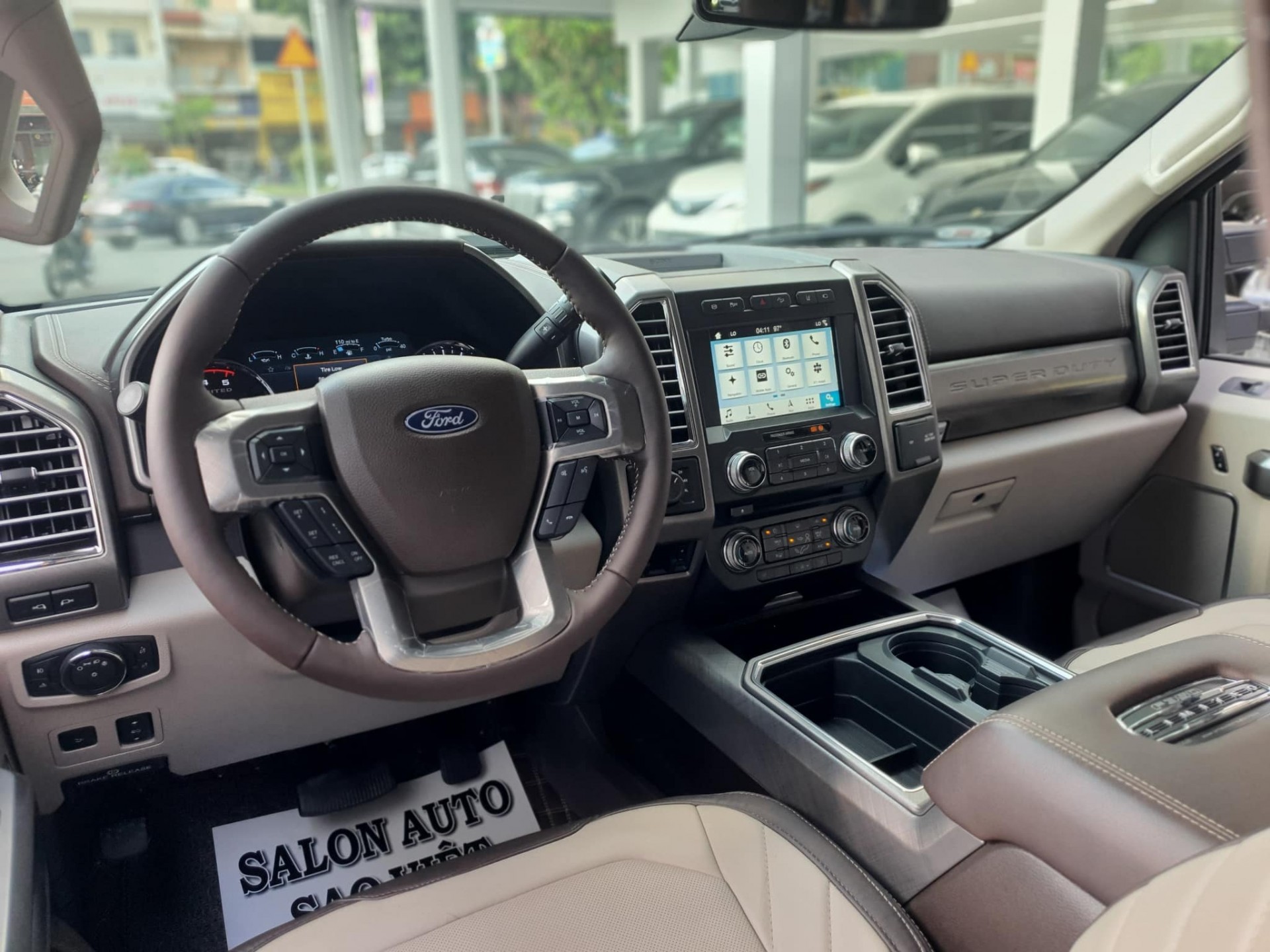 Ford F-350 độc nhất Việt Nam lên sàn xe cũ, giá rao bán gần 4,7 tỷ đồng