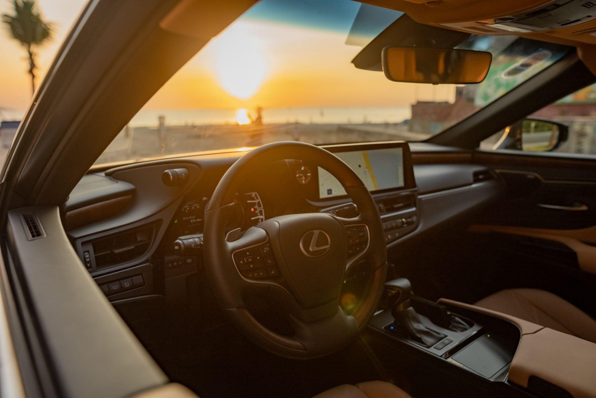 Lexus ES 300h – Sang trọng nhưng không phô trương Lexus ES 300h – Sang trọng nhưng không phô trương