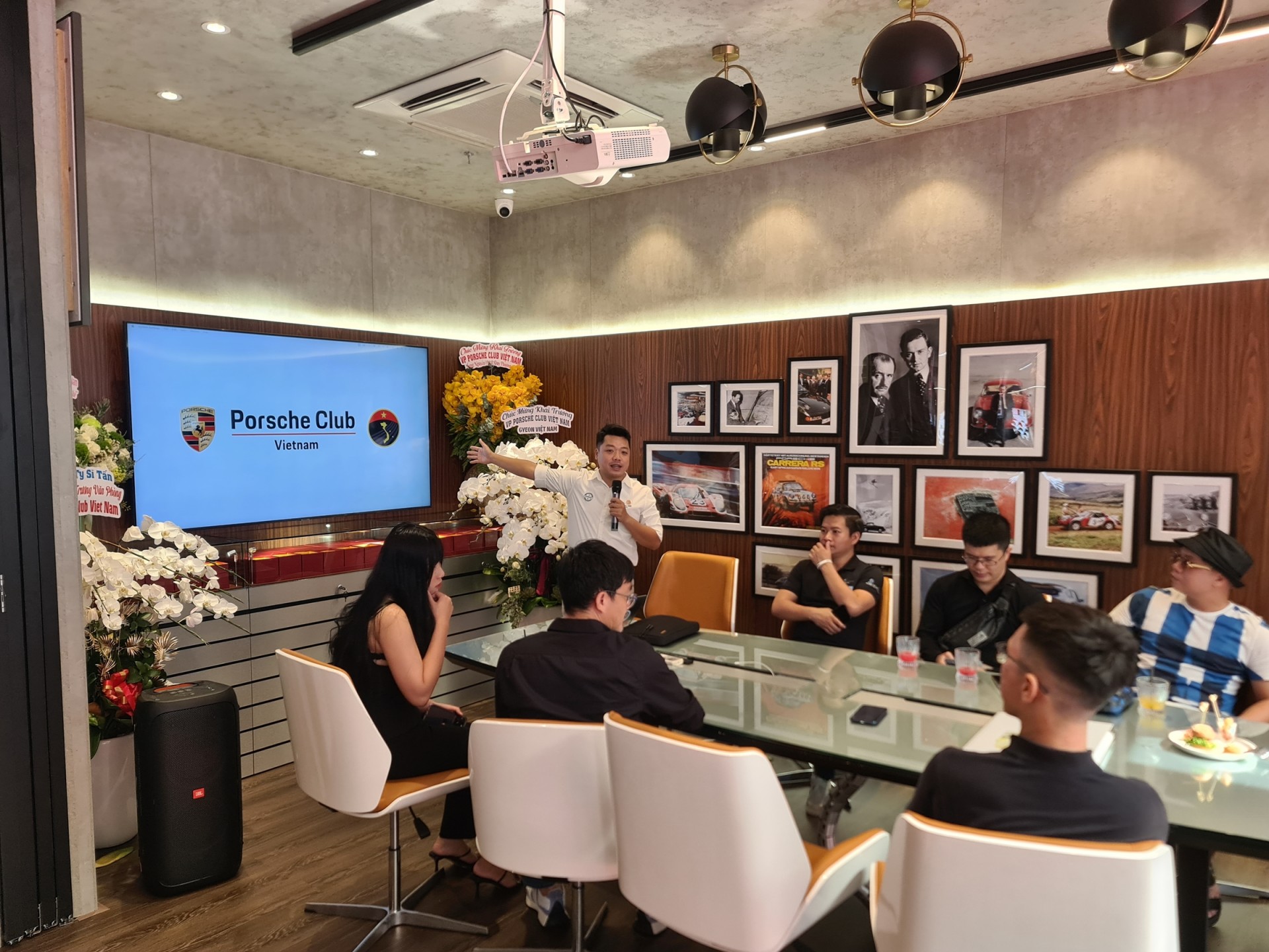 Porsche Club Vietnam khai trương văn phòng mới, hướng tới mục tiêu 500 thành viên