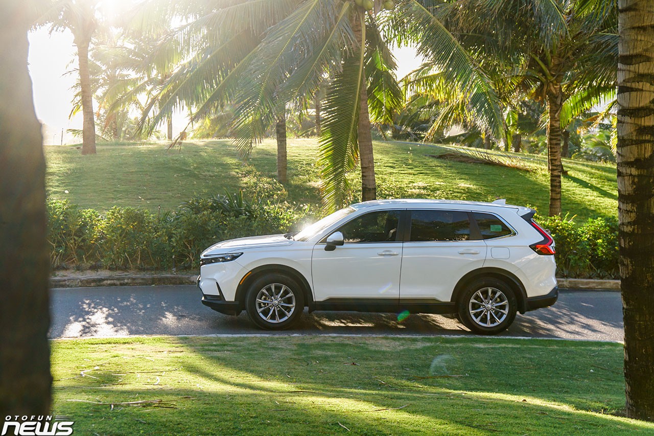 Đánh giá Honda CR-V L 2024: Lựa chọn phù hợp cho số đông Đánh giá Honda CR-V L 2024: Lựa chọn phù hợp cho số đông