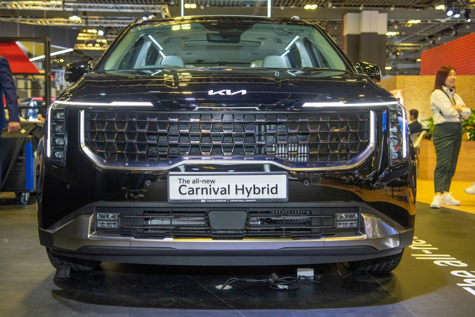 Kia Carnival 2024 bản hybrid ra mắt tại Singapore, chờ ngày về Việt Nam Kia Carnival 2024 bản hybrid ra mắt tại Singapore, chờ ngày về Việt Nam